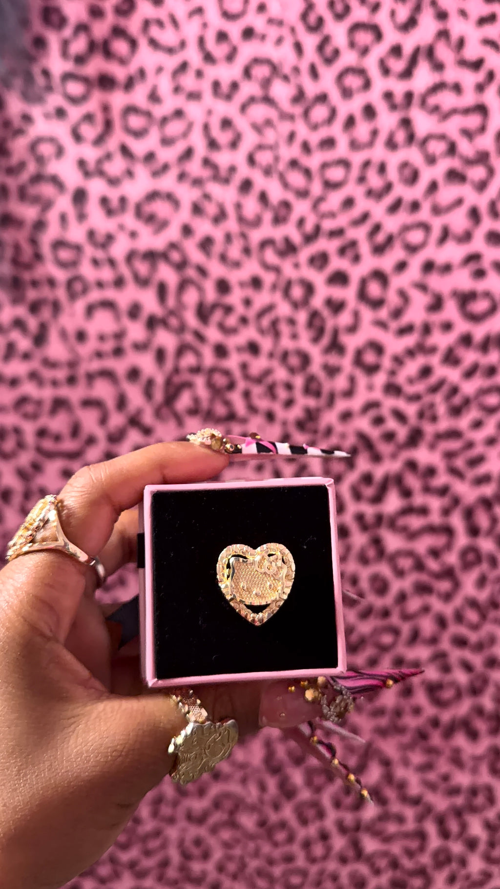 HELLO HEART FACE